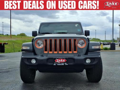 Sting Gray Clearcoat 2022 Jeep Wrangler Sport