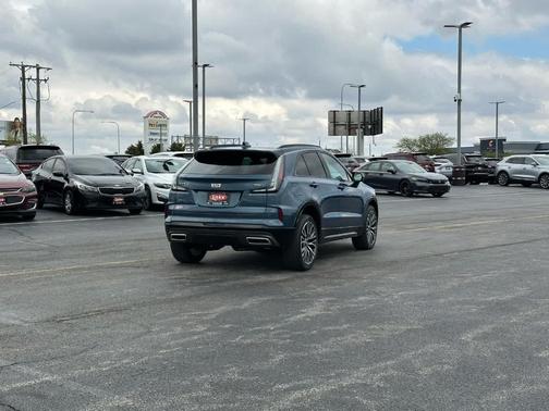 2025 Cadillac XT4 Sport