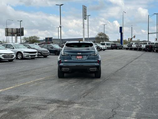 2025 Cadillac XT4 Sport