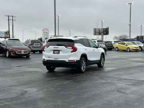2023 GMC Terrain SLT