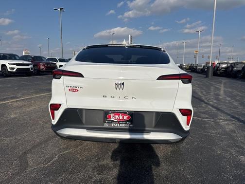 Summit White 2025 Buick Envista Preferred