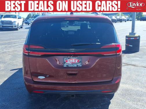 Velvet Red Pearlcoat 2021 Chrysler Pacifica Touring-L