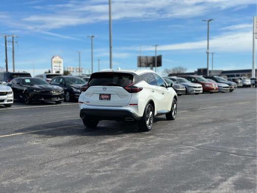 2023 Nissan Murano Platinum