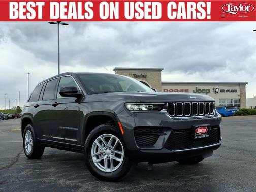 Metallic 2023 Jeep Grand Cherokee Laredo