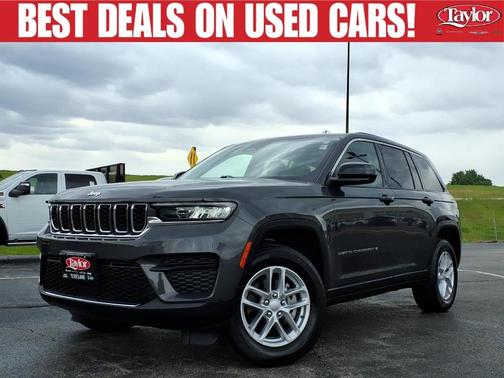 Metallic 2023 Jeep Grand Cherokee Laredo