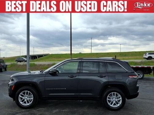 Metallic 2023 Jeep Grand Cherokee Laredo