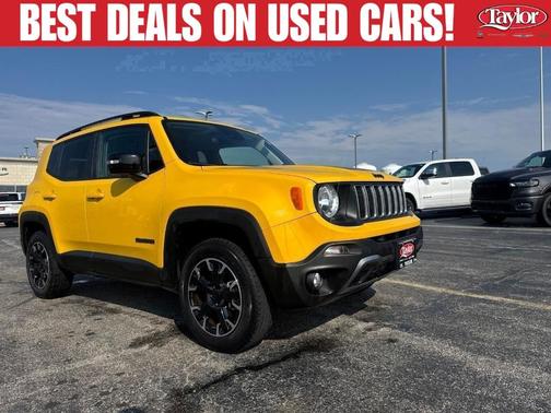 Solar Yellow Clearcoat 2023 Jeep Renegade Latitude