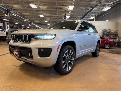 2022 Jeep Grand Cherokee Overland