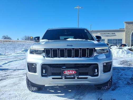 2022 Jeep Grand Cherokee Overland