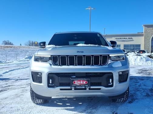 2022 Jeep Grand Cherokee Overland