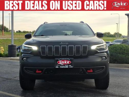 Diamond Black 2022 Jeep Cherokee Trailhawk