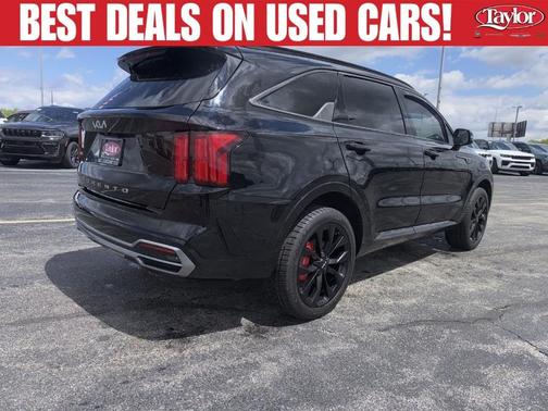 Ebony Black 2022 Kia Sorento SX
