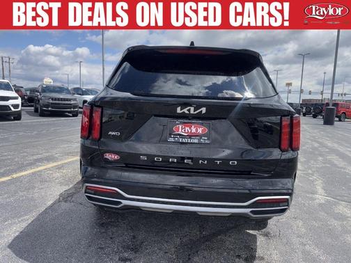 Ebony Black 2022 Kia Sorento SX