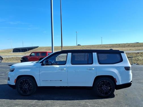 Bright White Clearcoat 2024 Jeep Grand Wagoneer Series II