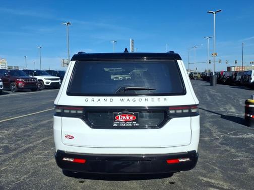 Bright White Clearcoat 2024 Jeep Grand Wagoneer Series II