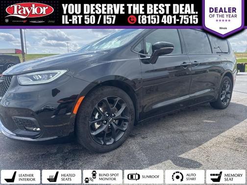 Diamond Black 2025 Chrysler Pacifica Limited