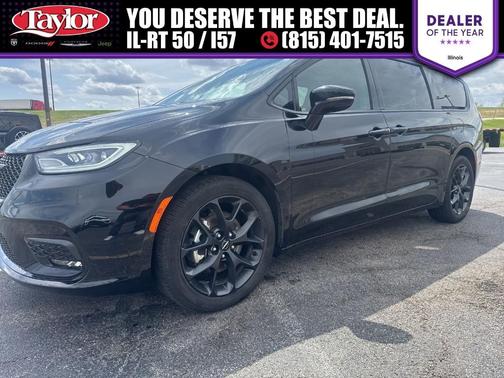 Diamond Black 2025 Chrysler Pacifica Limited