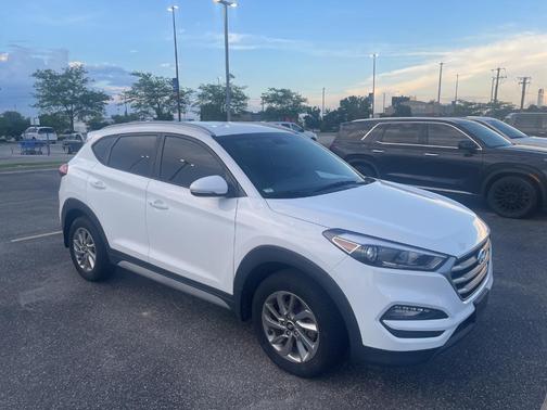 2018 Hyundai TUCSON SEL Plus