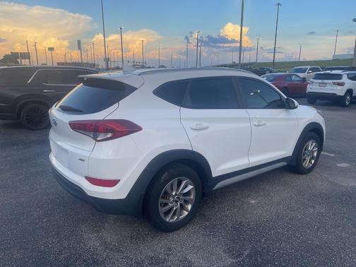 2018 Hyundai TUCSON SEL Plus