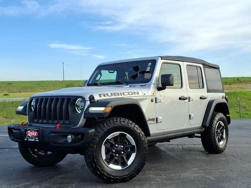 Silver Zynith Clearcoat 2022 Jeep Wrangler Unlimited Rubicon
