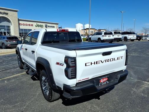Summit White 2023 Chevrolet Colorado Z71