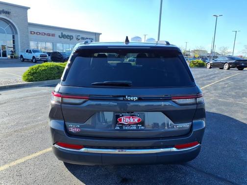 Metallic 2023 Jeep Grand Cherokee Limited