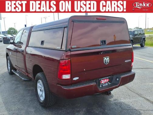 Delmonico Red Pearlcoat 2019 RAM 1500 Classic Express