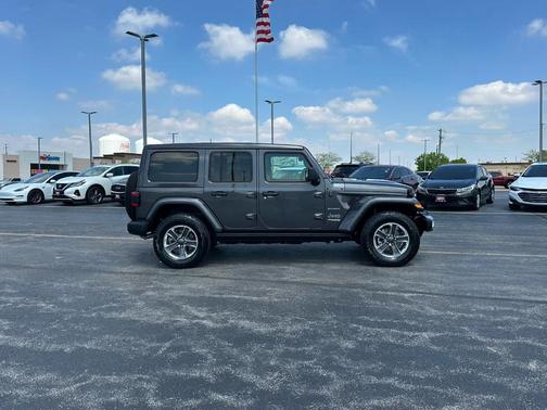 2021 Jeep Wrangler Unlimited Sahara