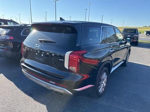 2023 Hyundai PALISADE SE