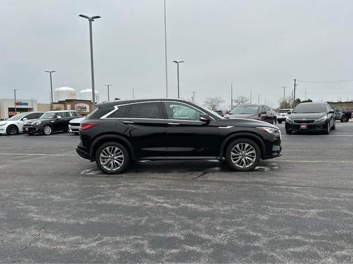 2023 INFINITI QX50 Luxe