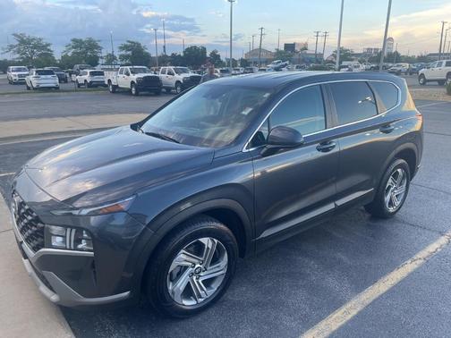 2022 Hyundai SANTA FE SE