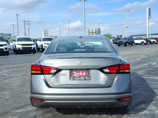 Gun Metallic 2024 Nissan Altima 2.5 SV