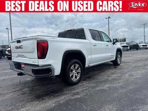 Summit White 2025 GMC Sierra 1500 SLT