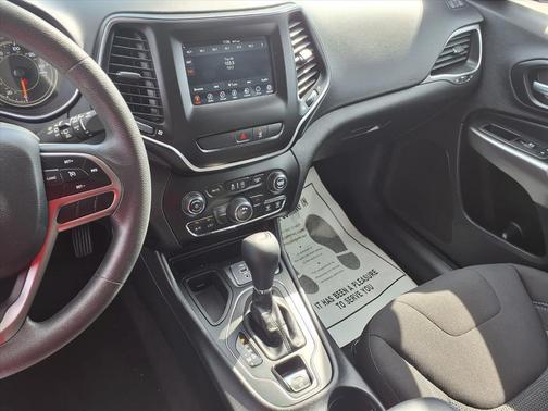 2021 Jeep Cherokee Latitude
