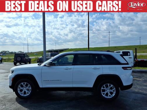 Bright White Clearcoat 2023 Jeep Grand Cherokee Limited