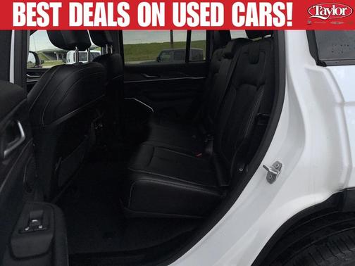 Bright White Clearcoat 2023 Jeep Grand Cherokee Limited