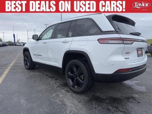 Bright White Clearcoat 2023 Jeep Grand Cherokee Limited