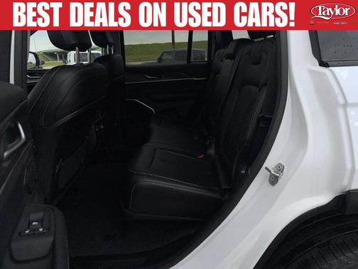 Bright White Clearcoat 2023 Jeep Grand Cherokee Limited