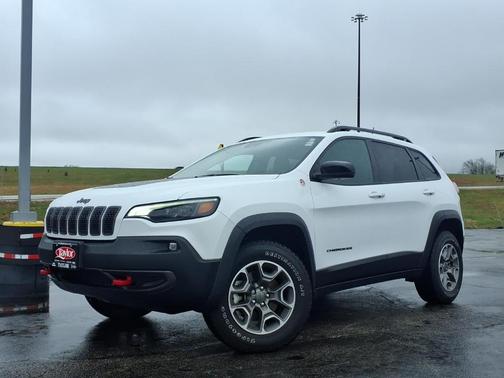 Bright White Clearcoat 2022 Jeep Cherokee Trailhawk