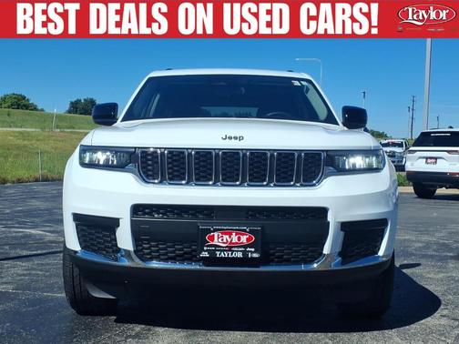 Bright White Clearcoat 2023 Jeep Grand Cherokee L Laredo