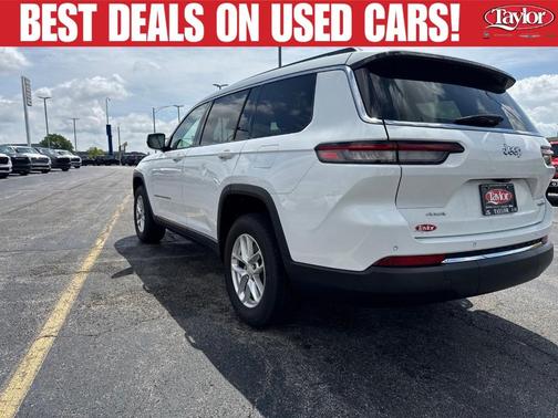 Bright White Clearcoat 2023 Jeep Grand Cherokee L Laredo