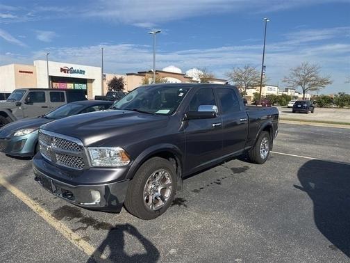 2016 RAM 1500 Laramie