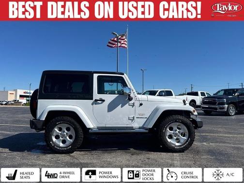 Bright White Clearcoat 2013 Jeep Wrangler Sahara