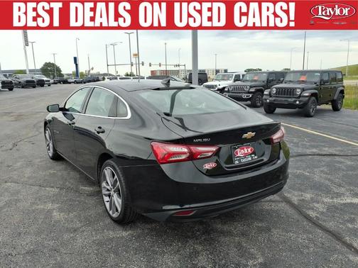 Mosaic Black Metallic 2024 Chevrolet Malibu 2LT
