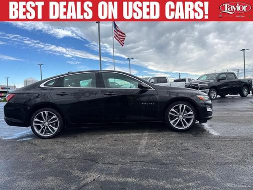 Mosaic Black Metallic 2024 Chevrolet Malibu 2LT