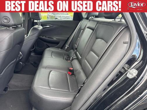 Mosaic Black Metallic 2024 Chevrolet Malibu 2LT