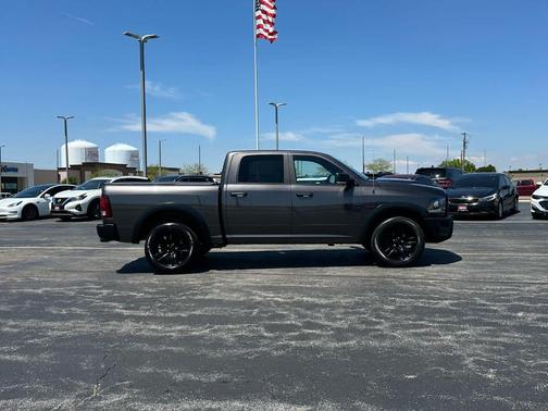 2022 RAM 1500 Classic SLT