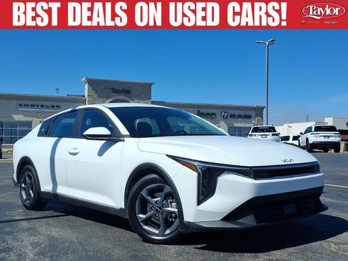 Snow White Pearl 2025 Kia K4