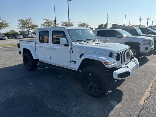 2022 Jeep Gladiator Overland
