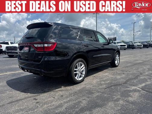 DB Black Crystal Clearcoat 2023 Dodge Durango GT